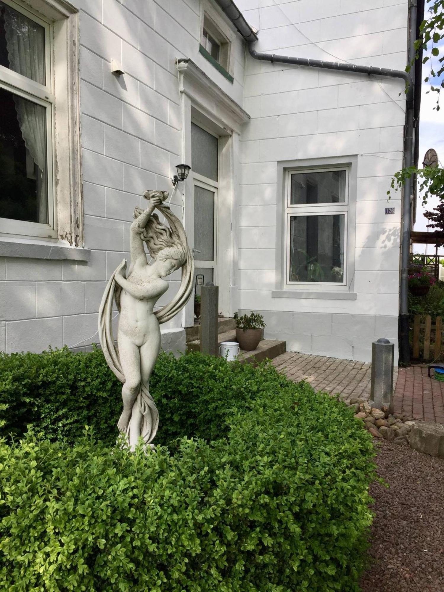 Steinhaus Hof Villa Bunde  Bilik gambar
