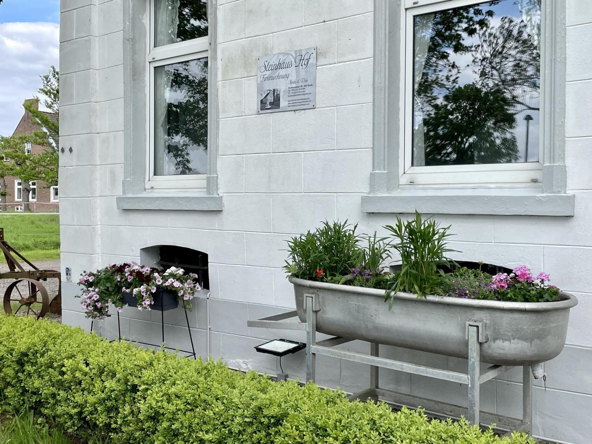 Steinhaus Hof Villa Bunde  Luaran gambar